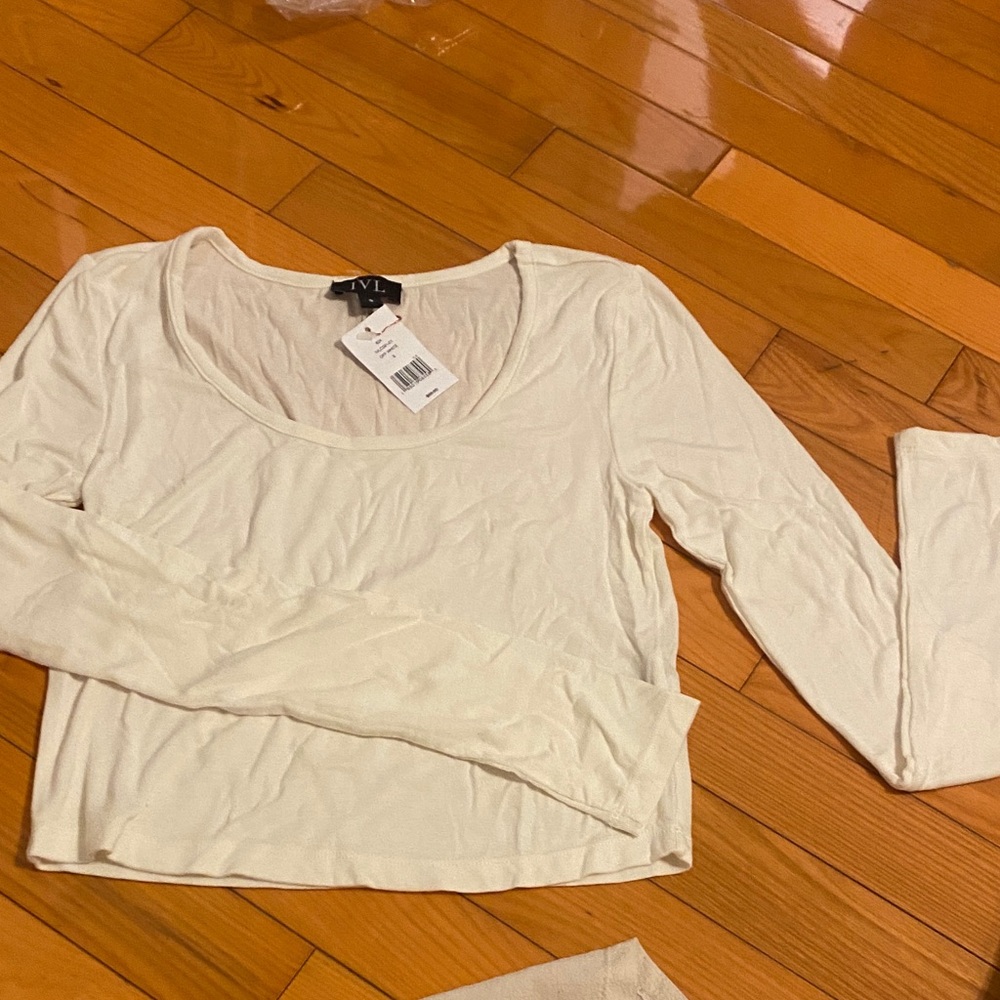 iVL Women's Top